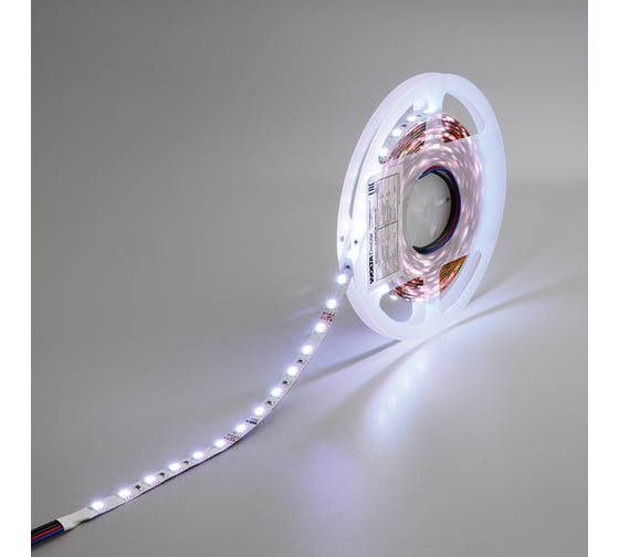 Яркая светодиодная многоцветная лента Wolta 14,4Вт/м, напряжение 24В, RGB, 60 диодов на метр, защита IP65, ширина подложки 10 мм, длина 5 м WLS5050-14,4W/RGB/24S60-01