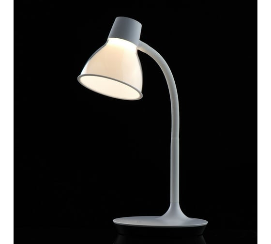 Настольная лампа De Markt Ракурс 4,2W LED 220 V 631036301