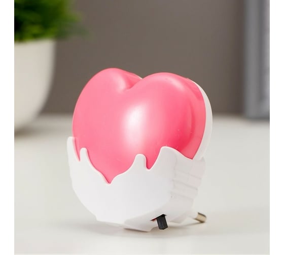Ночник RISALUX "Сердце" LED от сети МИКС 4х7х7 см 5091644