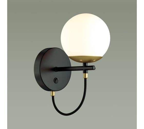 Бра с выключателем LUMION E27 60W RANDI 5212/1W