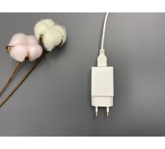 Настольный светильник Uniel светодиодный на струбцине TLD-572 White/LED/500Lm/4500K/Dimmer UL-00008663