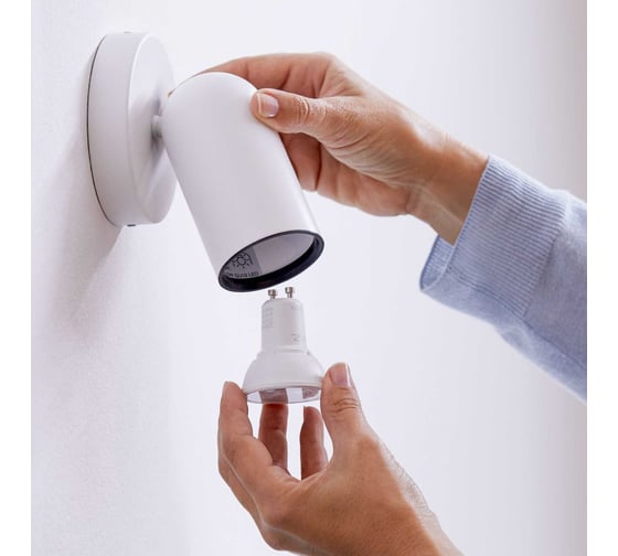 Wi-Fi лампа Wiz BLE 50W GU10 922-65RGB1PF/6 929002448402