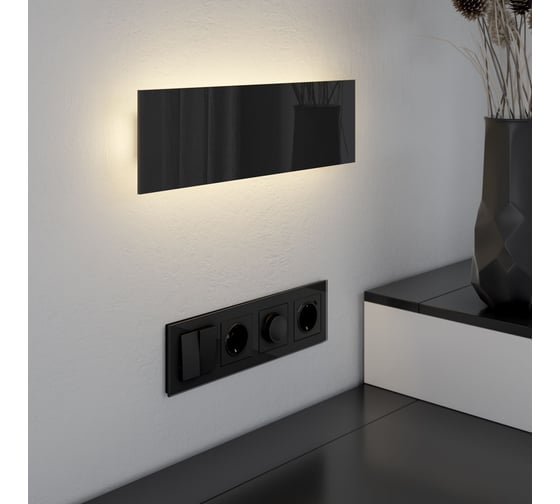 Настенный светодиодный светильник Elektrostandard Favorit Light черный a061405