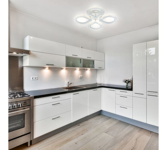 Потолочный светильник ESCADA 10270/4 LED*61W White 10270/4LED
