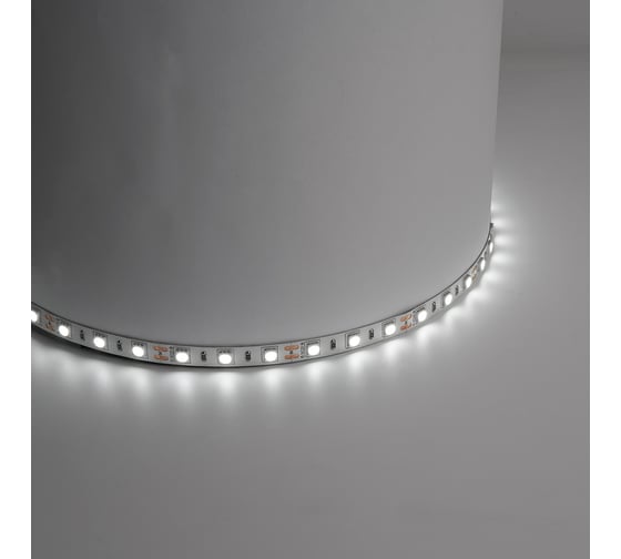 Cветодиодная LED лента FERON 30SMD(5050)/м, 7.2Вт/м, 5м, IP65, 12V, холодный белый LS607 27647