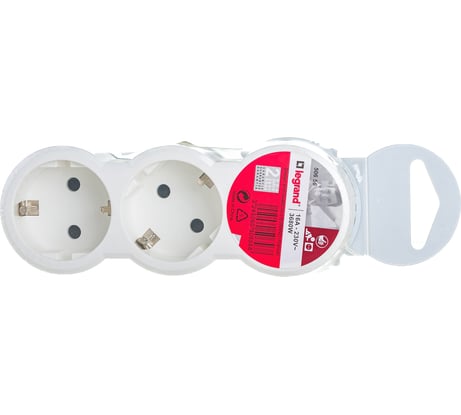 Многорозеточный блок Legrand3 x 2К+3 серия Элиум с кронштейном для крепления к стене 16 А гориз. подключение белый 050656