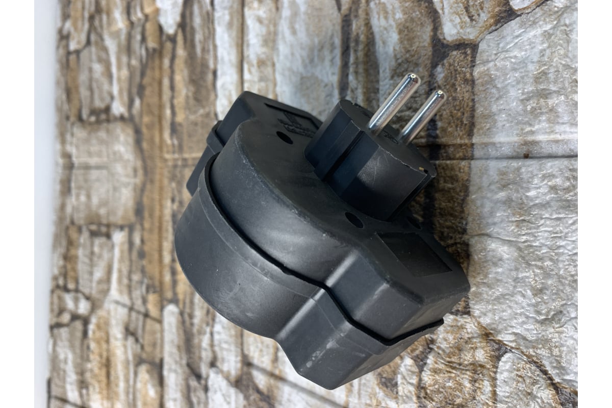 Блок на 3 гнезда с выключателем TDM с индикацией: 1x2П+3 16А+2x2П 2,5А ...