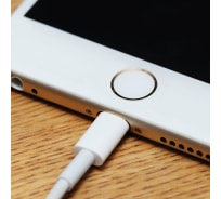 Кабель Usb 2.0-Lightning SONNEN белый 1 м, медь, для передачи данных и зарядки iPhone/iPad, 513559