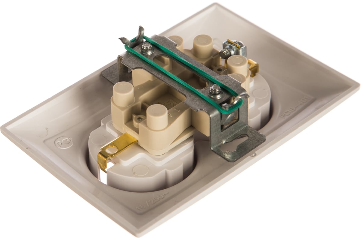 Розетка 2-м СП Селена РС16-401 защ. шторки с заземл. бел. Кунцево 8122