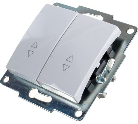 Проходной двойной выключатель LEZARD KARINA белый 707-0288-106