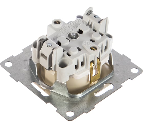 Розетка GUSI ELECTRIC Ugra МЕХ 1-ой с/з с з/ш, СУ, 16А, 250В, бежевый С11Р4-003