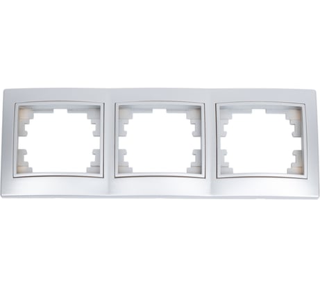 Горизонтальная рамка Intro 150303 на 3 поста, СУ, Plano, алюминий Б0030098