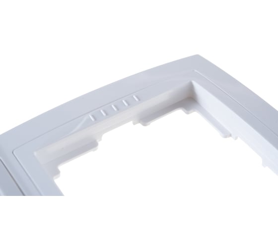 Рамка Smartbuy 3-местная пластик белая Нептун SBE-05w-Plastic-FR-3