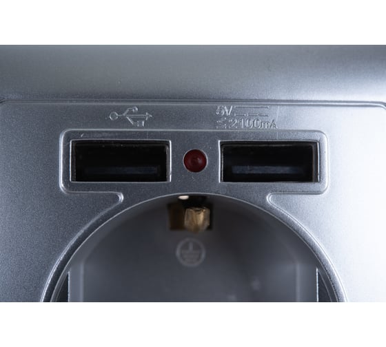 Розетка+USB Intro 441003 PE Schuko со шторками, 16А, 250В 2хUSB, СУ, Solo, Б0043405