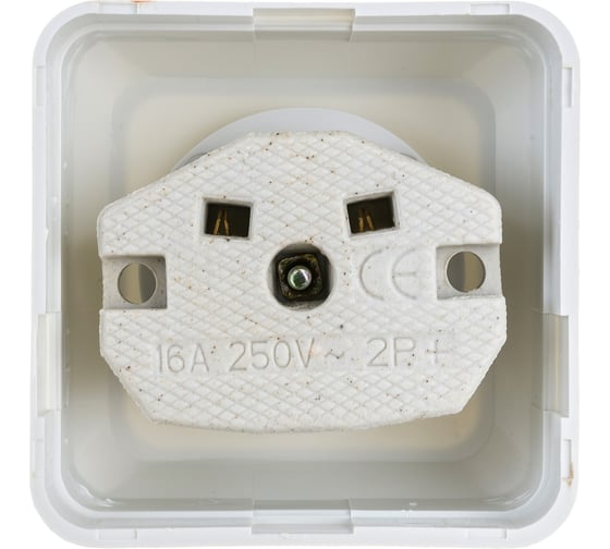 Розетка Intro 2Э20101 2P, 16А, 250В,ОУ, б.м.п., Quadro, белый 3 Б0038870