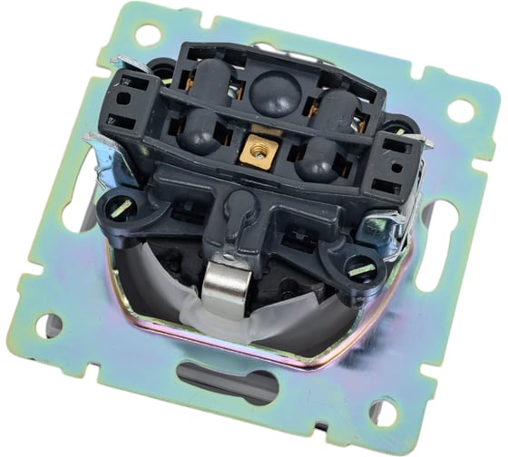 Розетка Smartbuy с заземлением и крышкой 16 А, черная Нептун SBE-05b-16-S1-ZK