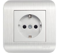 Розетка LUXAR Deco с/у с з/к серебро с рифленой рамкой, 250В 16А 4606400620310