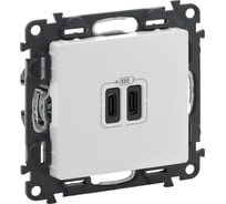 Зарядное устройство Legrand Valena Life с двумя USB-разъемами тип C-тип C 240 В/5 В 3000 мА белое 753107