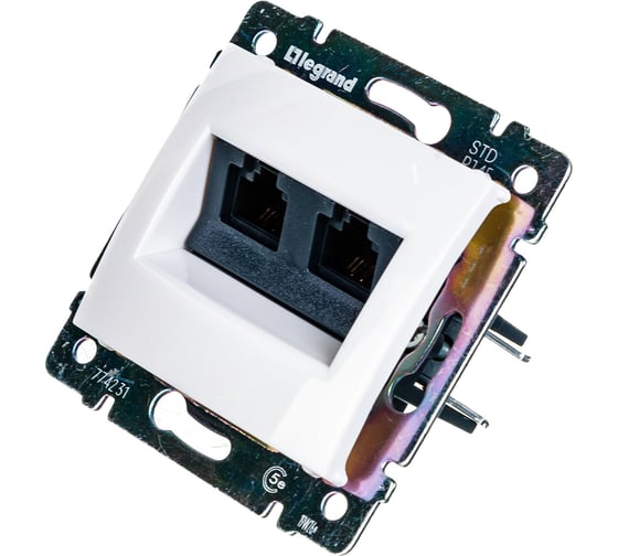 Розетка Legrand компьютерная двойная RJ45 категория 5e UTP Legrand Valena с захватами белый 774231
