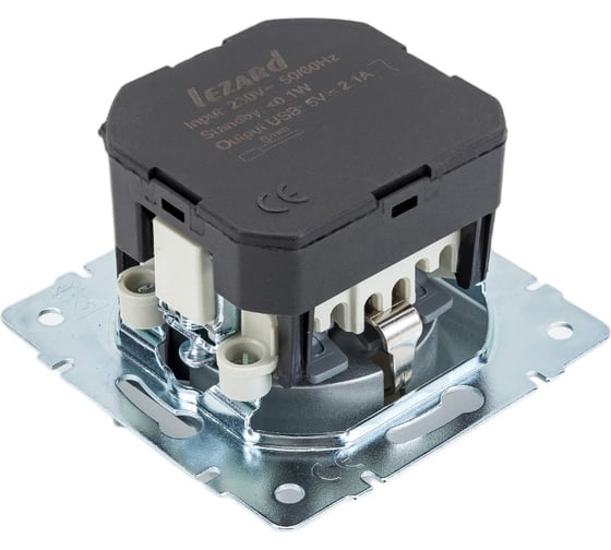 Розетка + USB разъём Lezard, KARINA, с заземлением, матовое серебро, 707-4388-181