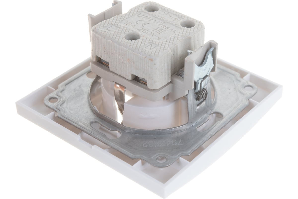 Розетка UNIVersal Бриллиант с/з з/ш белая 7947632 - выгодная цена ...