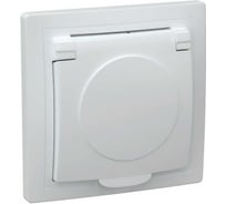 Розетка GENERICA КВАРТА х1 с/з с крышкой бел. ERK15-K01-16-DM