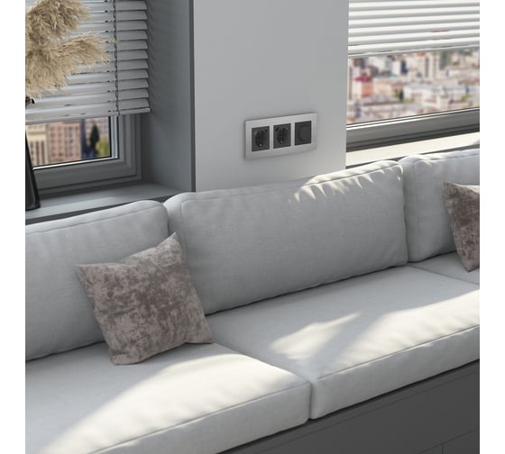 Рамка WERKEL на 3 поста AluMax (алюминий) a066326