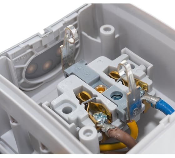 Блок розетка Panasonic 3гн с/з с крышкой горизонтальный серый IP54 PACIFIC Pan WPTC4840-2GR
