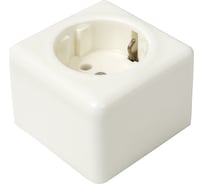 Розетка МЕЗОНИНЪ QUADRA цвет - белый GE80301-01