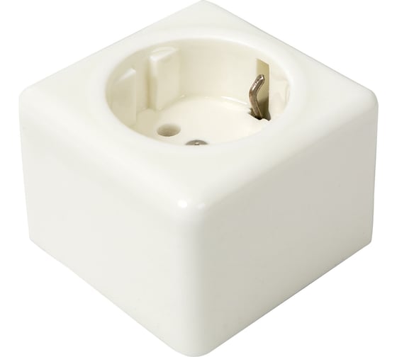 Розетка МЕЗОНИНЪ QUADRA цвет - белый GE80301-01 1