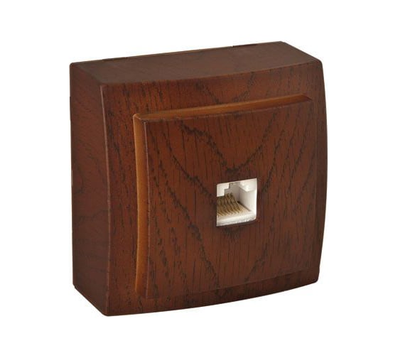 Розетка NILSON 1ОП комп орех Themis wood 26271044