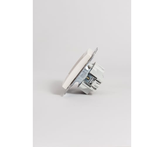 Розетка для TV с экраном (проходная) Elbi Zena Vega белый M+K 609-010200-272