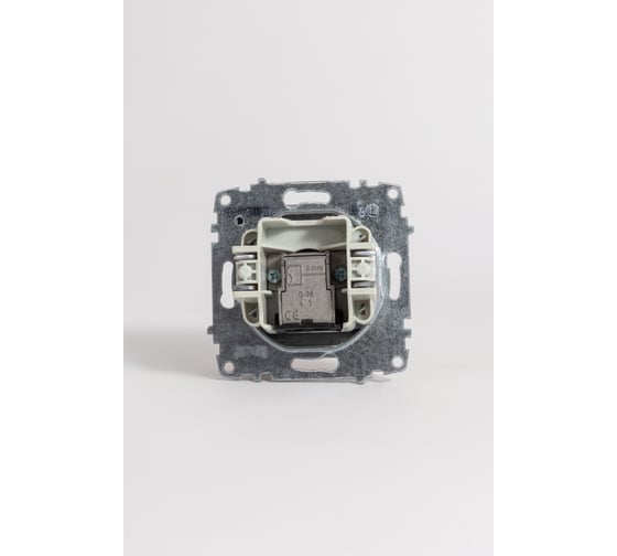 Розетка TV Elbi Zena Vega Серый Металлик с экраном (Проходная) M+K 609-011000-272
