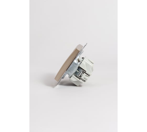 Розетка TV Elbi Zena Vega Титан с экраном (Проходная) M+K 609-011400-272