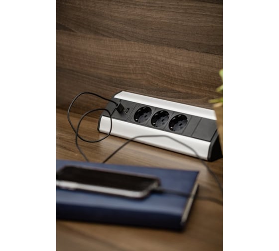Удлинитель накладной GTV прямоугольный угловой, 3XFRENCH, 2XUSB/5V, вилка провод 1,5M, цвет серебро AE-PBKT3U2U-80