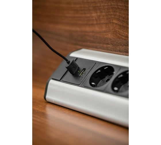 Удлинитель накладной GTV прямоугольный угловой, 3XFRENCH, 2XUSB/5V, вилка провод 1,5M, цвет серебро AE-PBKT3U2U-80