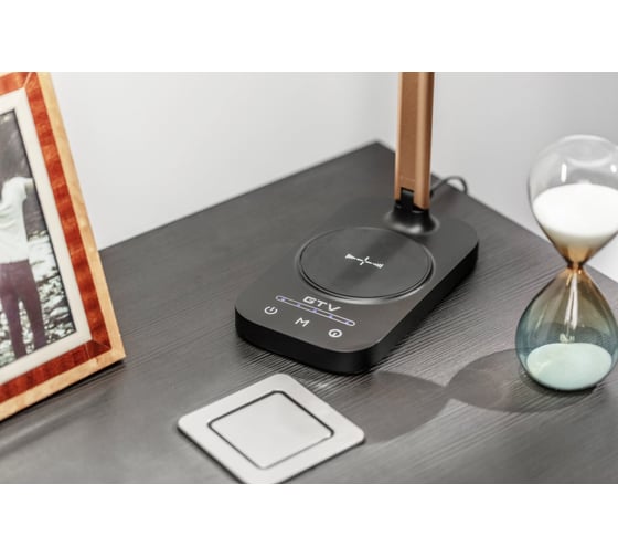 Удлинитель врезной квадратный GTV TOWER, 1xFRENCH, 1xUSB, 1xTYPE-C, вилка, провод 1,5M, цвет шлифованная сталь/черный AE-GMW1FTOW-20