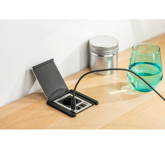 Удлинитель врезной квадратный GTV FLIP, 1xSCHUKO, 2xUSB, 1xLAN, вилка, провод 1,5M, цвет черный AE-GM1SFLI-20