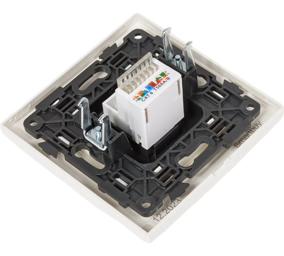 Розетка Smartbuy компьютерная RJ-45 белая "Вега" SBE-08w-S1-RJ