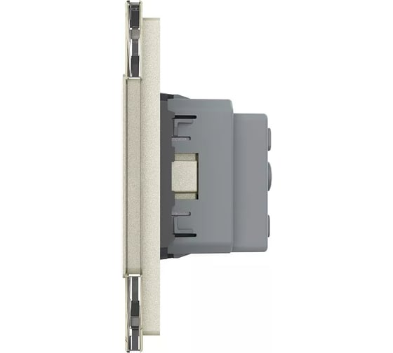 Розетка электрическая LIVOLO 16A, 3 поста, цвет жемчужный VL-C7C3EU-14
