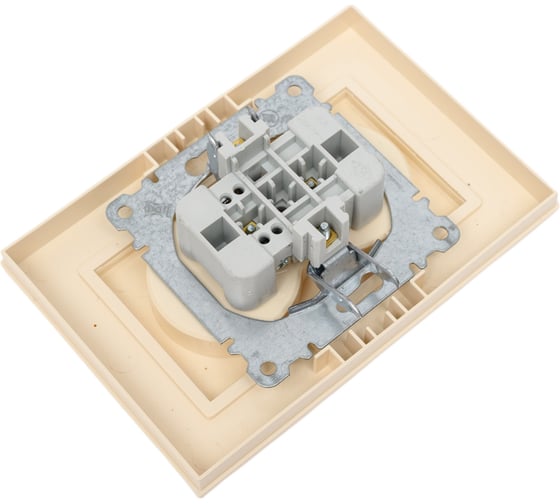 Розетка MAKEL 2-м СП Karea 10А IP20 б/з кремовый 56010017