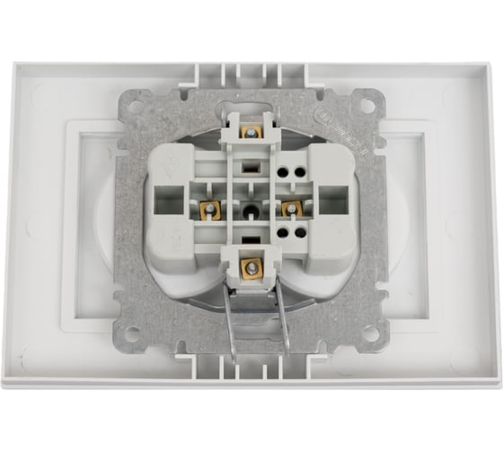 Розетка MAKEL 2-м СП Karea 10А IP20 б/з серебристый 56065017