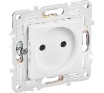 Розетка без заземления IEK SKANDY без защитных шторок 10А SK-R02W арктический белый SK-R10-10-K01