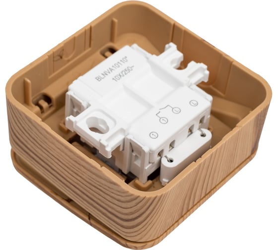 1-клавишный выключатель с подсветкой Systeme Electric BLANCA открытой установки, 10А, 250B, ясень BLNVA101105