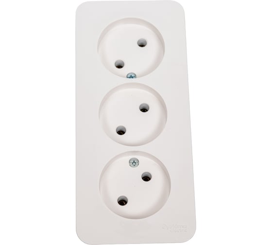 3-ая розетка Systeme Electric BLANCA открытой установки, без заземления, без шторок, молочный BLNRA000312