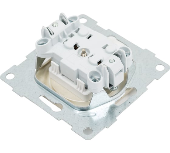 Механизм розетки GUSI ELECTRIC Ugra 1-ой б/з с з/ш, СУ , 16А, 250В, шампань С11Р2-027
