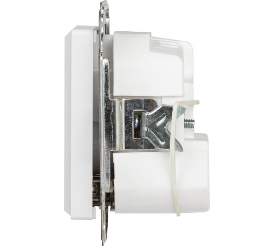 Розетка Intro Accent 641001 PE Schuko со шторками, 16А, 250В, 2хUSB, IP20, СУ, белый Б0063689