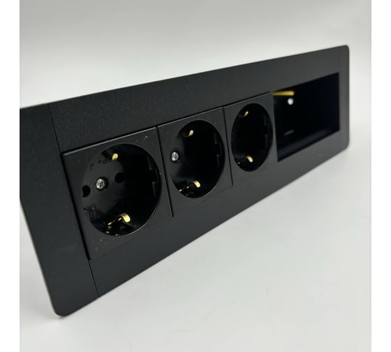 Встраиаемая модульная розетка Inrior на 3 EURO и свободные модули под стандарт Legrand 45x45 LD-05-20 1