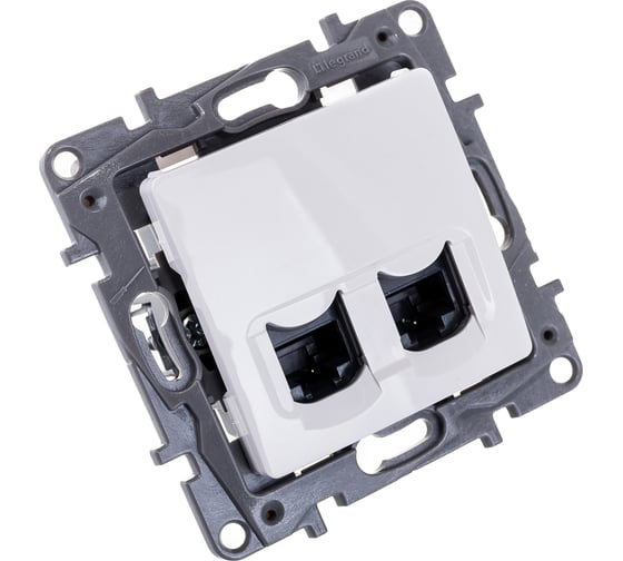 Розетка Legrand компьютерная двойная RJ45 категория 5e UTP Legrand Etika белый 672255