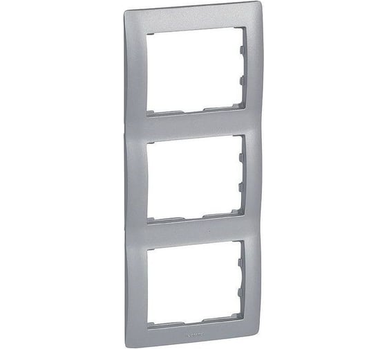 Рамка Legrand Galea Life 3 поста вертикальный монтаж Aluminium 771307